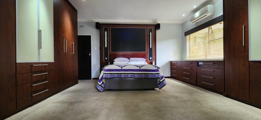 5 Bedroom Property for Sale in Die Rand Western Cape